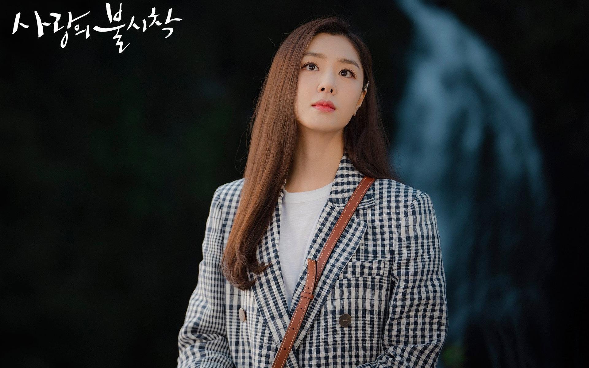 AYX官网-湖人完封尼克斯，全明星赛前哨战中詹姆斯带伤作战，湖人介绍詹姆斯入场视频