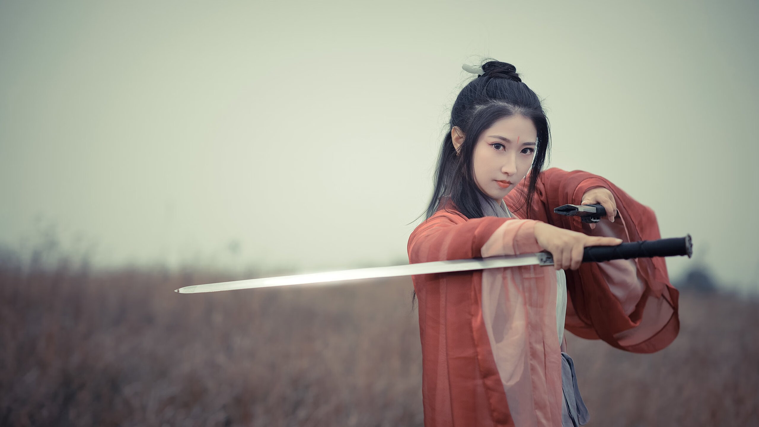 爱游戏体育app-法国队在欧洲杯小组赛中全胜晋级，法国国家队欧洲杯