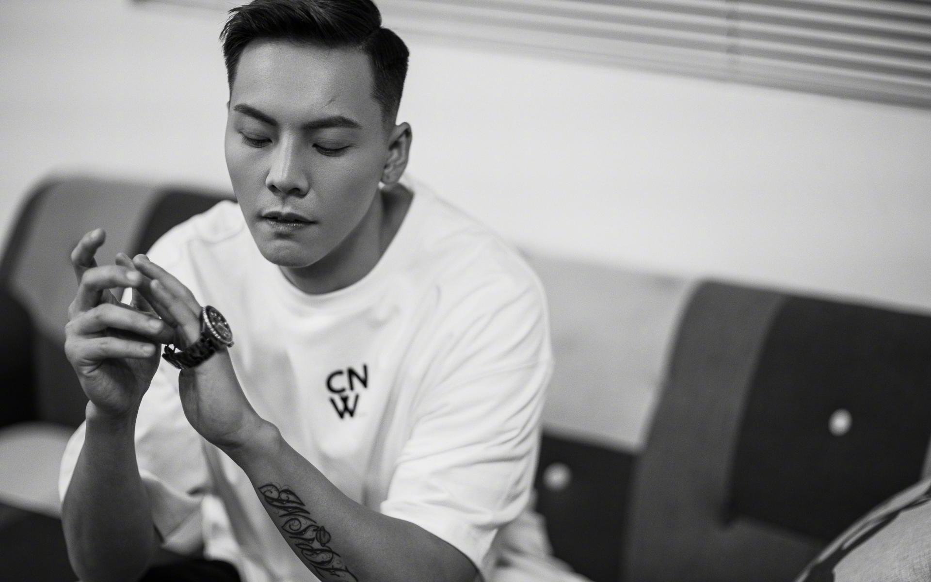 世界男子网球大师赛纳达尔再登巅峰,网球纳达尔比赛视频直播