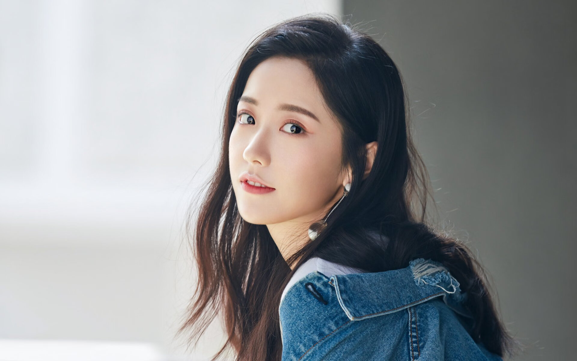 达米恩·麦肯齐:凭借速度和精准的传球,成为全黑队攻防转换的引擎